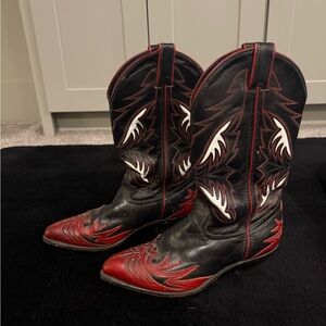 Black and Red Western Cowboy Boots